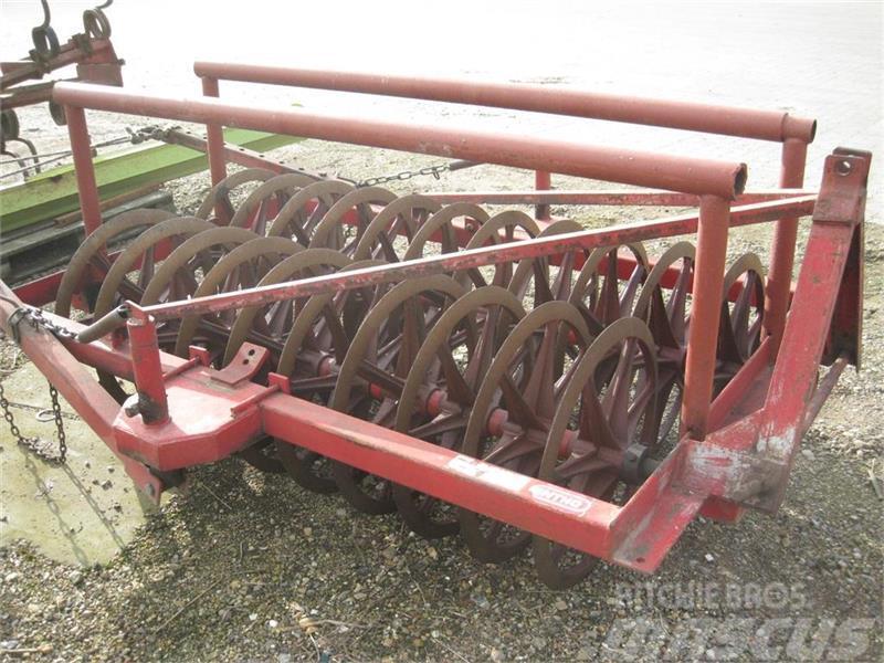 INTHO jordpakker 2m,70/70 10/11 m/liftbeslag Other agricultural machines