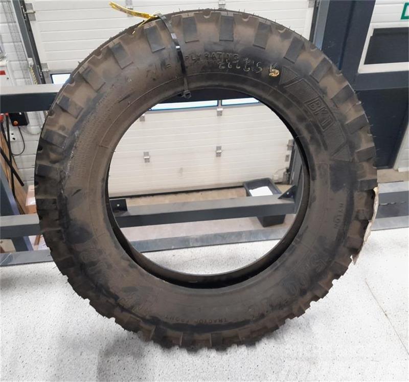 BKT 5.00-16 Tyres, wheels and rims