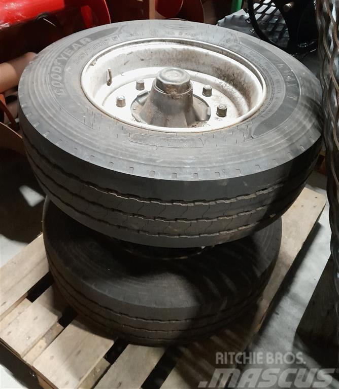 Goodyear 245/70 R17.5 Tyres, wheels and rims